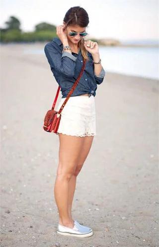 两个女儿和爸爸的搞笑视频